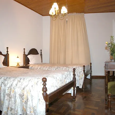Gordon Hotel *